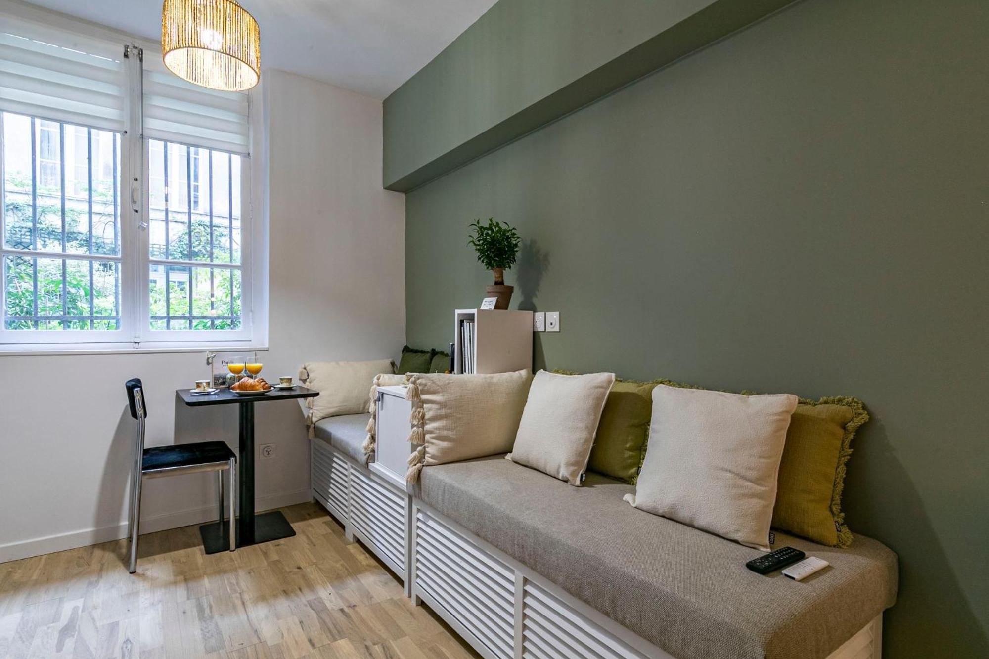 Design And Quiet Studio On Wooded Courtyard ! 파리 외부 사진